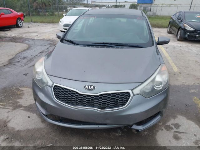 Photo 5 VIN: KNAFK5A81G5645093 - KIA FORTE 5-DOOR 