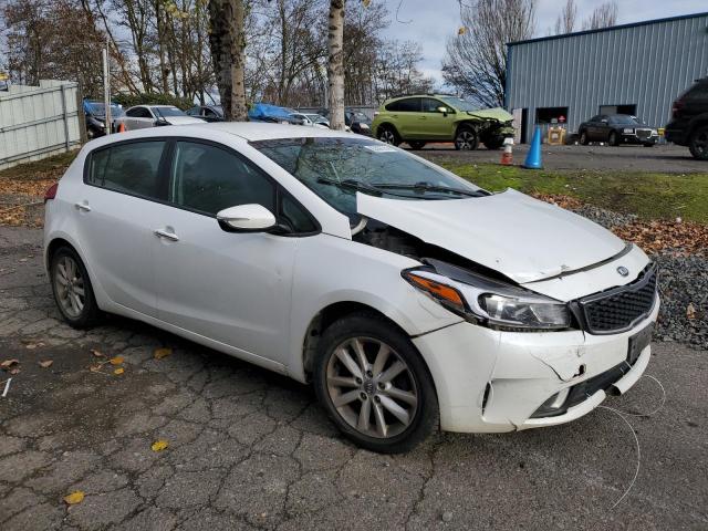 Photo 3 VIN: KNAFK5A81H5690231 - KIA FORTE LX 