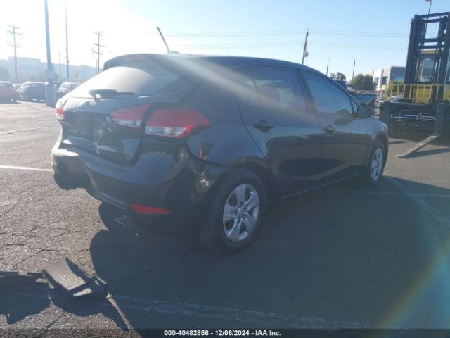 Photo 3 VIN: KNAFK5A81H5705424 - KIA FORTE 