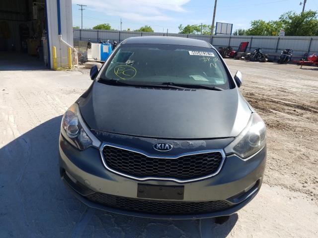 Photo 8 VIN: KNAFK5A82G5574390 - KIA FORTE LX 