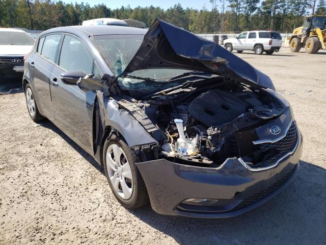 Photo 8 VIN: KNAFK5A82G5584658 - KIA FORTE LX 