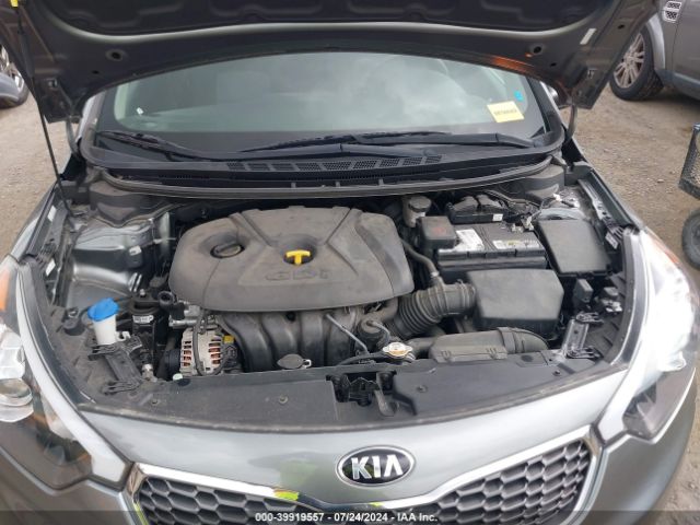 Photo 9 VIN: KNAFK5A82G5602477 - KIA FORTE 