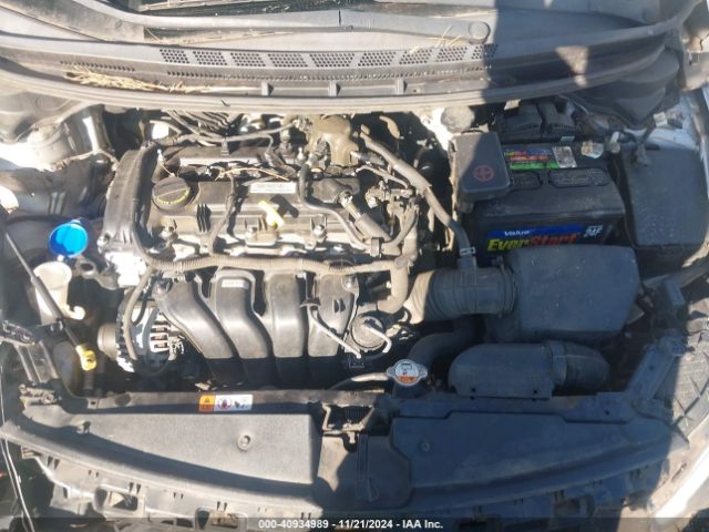 Photo 9 VIN: KNAFK5A82G5638766 - KIA FORTE 