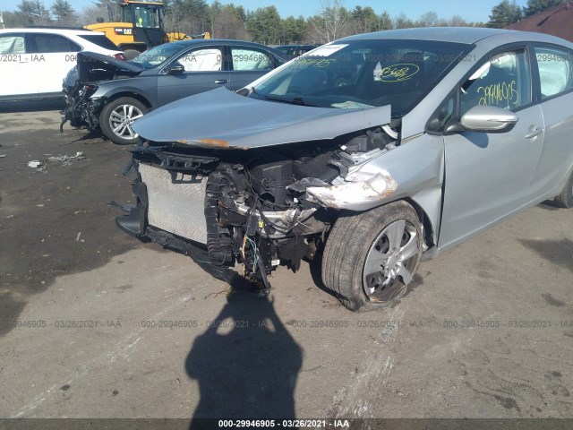 Photo 5 VIN: KNAFK5A83G5570185 - KIA FORTE 5-DOOR 