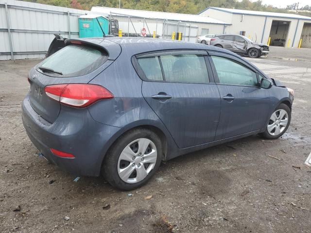 Photo 2 VIN: KNAFK5A83G5622480 - KIA FORTE LX 