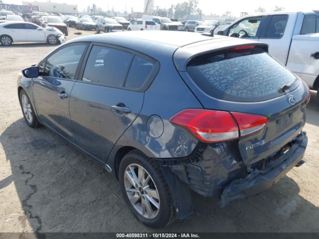 Photo 2 VIN: KNAFK5A83G5636511 - KIA FORTE 