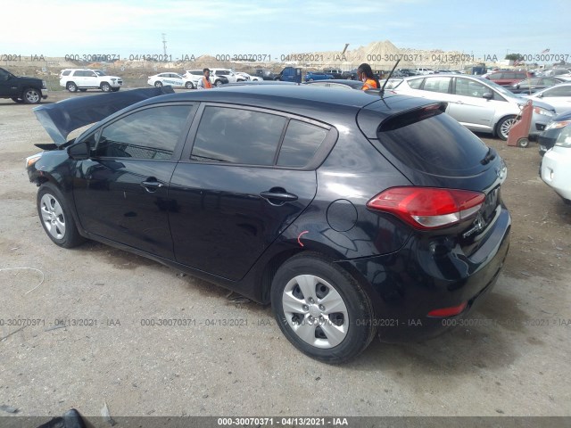 Photo 2 VIN: KNAFK5A83H5682163 - KIA FORTE5 