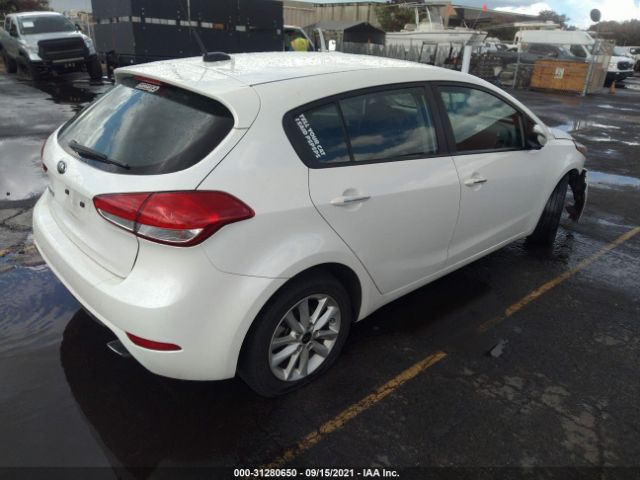 Photo 3 VIN: KNAFK5A83H5685757 - KIA FORTE 