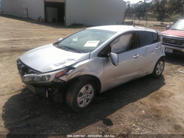 Photo 1 VIN: KNAFK5A83J5772824 - KIA FORTE5 