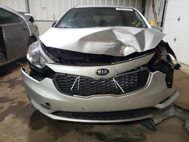 Photo 8 VIN: KNAFK5A84G5581745 - KIA FORTE LX 