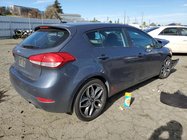 Photo 2 VIN: KNAFK5A84G5630054 - KIA FORTE 