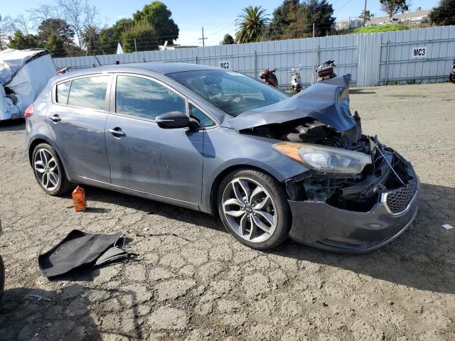 Photo 3 VIN: KNAFK5A84G5630054 - KIA FORTE 