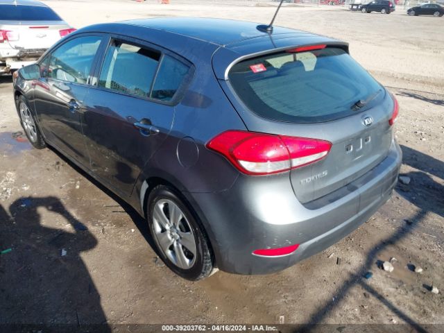 Photo 2 VIN: KNAFK5A84G5637439 - KIA FORTE 