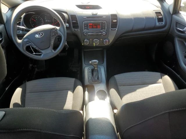 Photo 6 VIN: KNAFK5A85G5586307 - KIA FORTE LX 