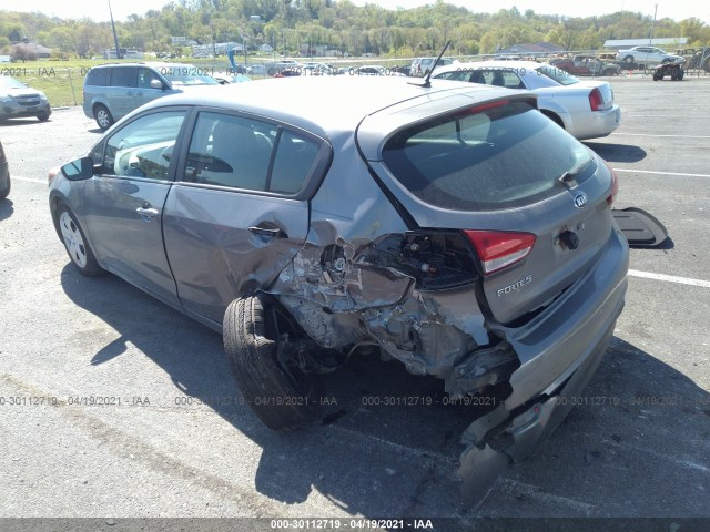 Photo 2 VIN: KNAFK5A85G5593306 - KIA FORTE 5-DOOR 