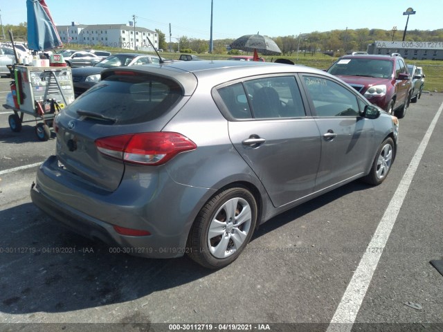 Photo 3 VIN: KNAFK5A85G5593306 - KIA FORTE 5-DOOR 