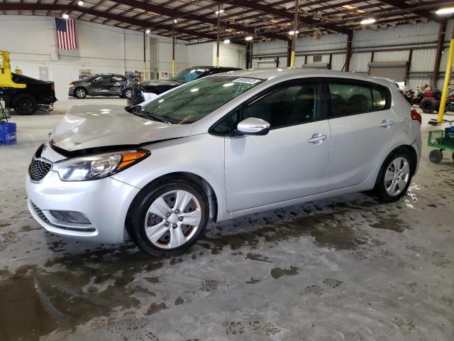 Photo 0 VIN: KNAFK5A85G5603896 - KIA FORTE LX 