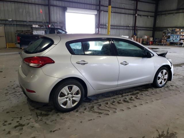 Photo 2 VIN: KNAFK5A85G5603896 - KIA FORTE LX 