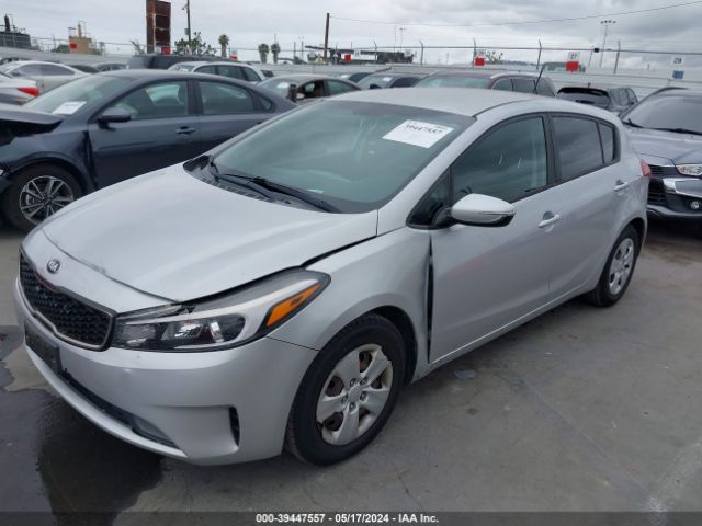 Photo 5 VIN: KNAFK5A85H5667311 - KIA FORTE 