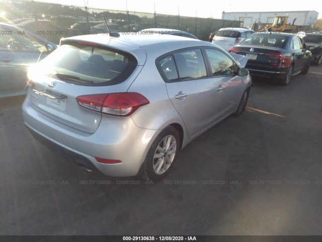 Photo 3 VIN: KNAFK5A85H5669575 - KIA FORTE5 