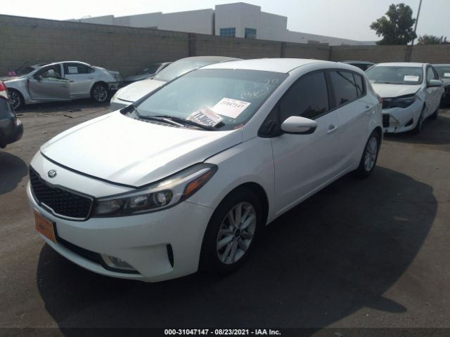 Photo 1 VIN: KNAFK5A85H5670886 - KIA FORTE5 