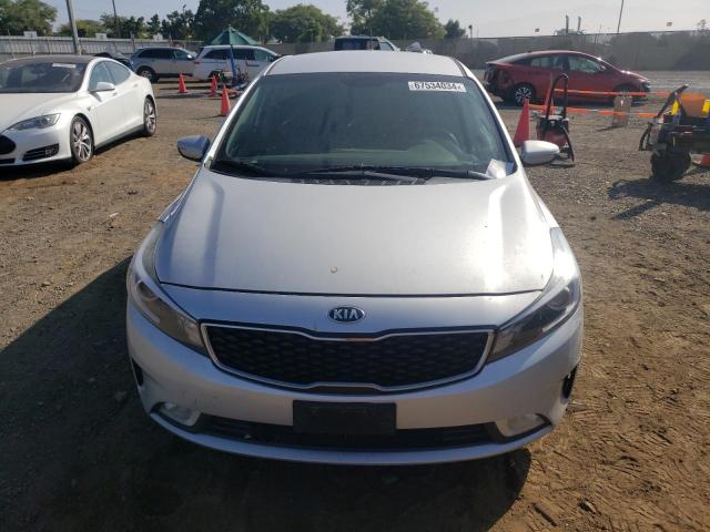 Photo 4 VIN: KNAFK5A85H5676512 - KIA FORTE LX 