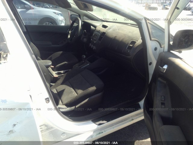 Photo 4 VIN: KNAFK5A85H5681564 - KIA FORTE5 