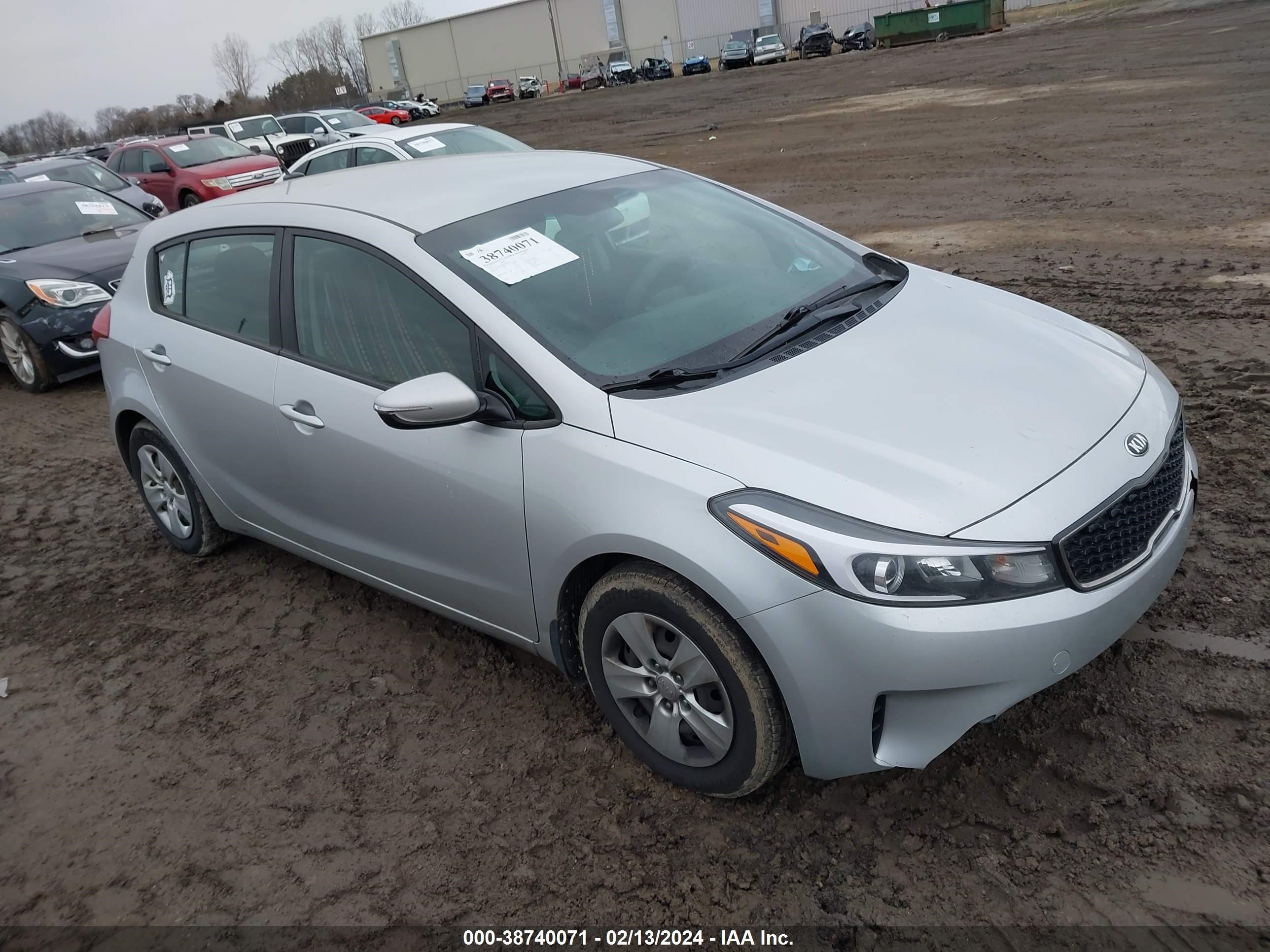 Photo 0 VIN: KNAFK5A85H5705121 - KIA FORTE 