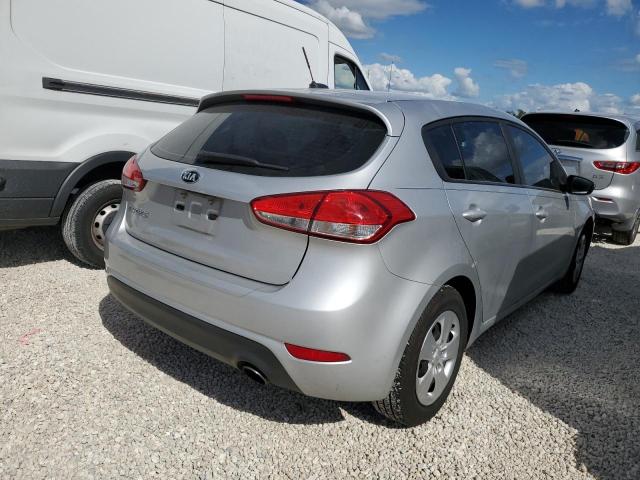 Photo 3 VIN: KNAFK5A85H5717611 - KIA FORTE LX 