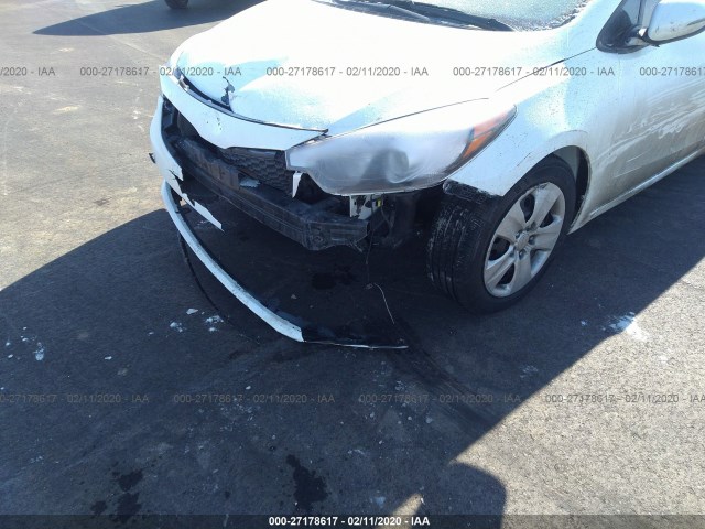 Photo 5 VIN: KNAFK5A86G5583626 - KIA FORTE 5-DOOR 