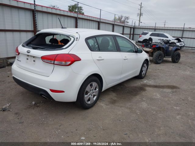 Photo 3 VIN: KNAFK5A86H5721313 - KIA FORTE 