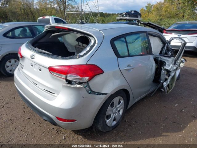 Photo 3 VIN: KNAFK5A86H5731095 - KIA FORTE 