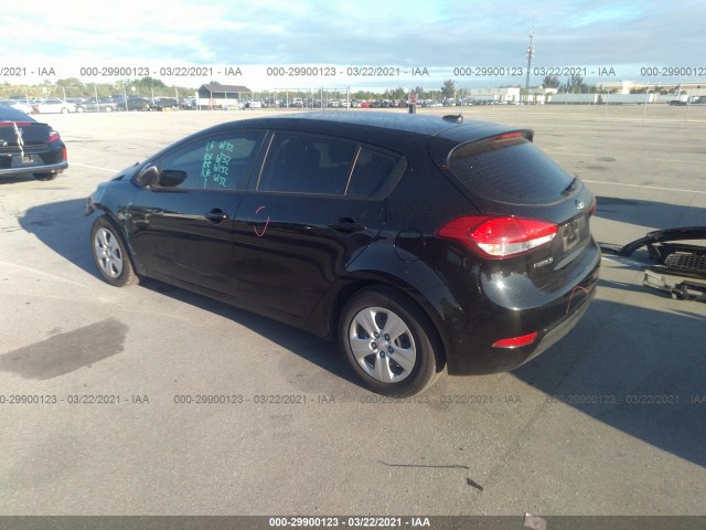 Photo 2 VIN: KNAFK5A86J5773885 - KIA FORTE5 