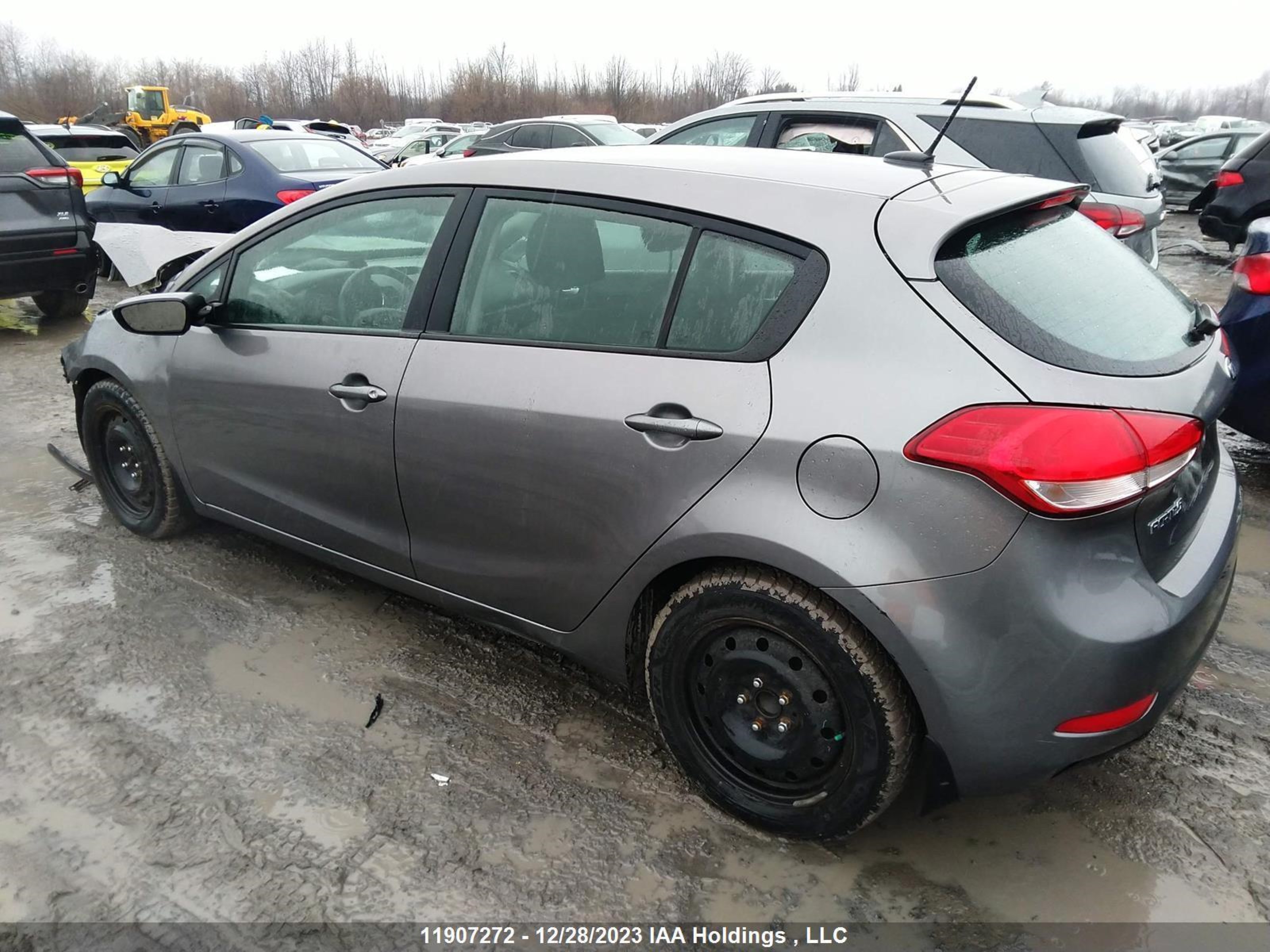 Photo 2 VIN: KNAFK5A87G5448686 - KIA FORTE 