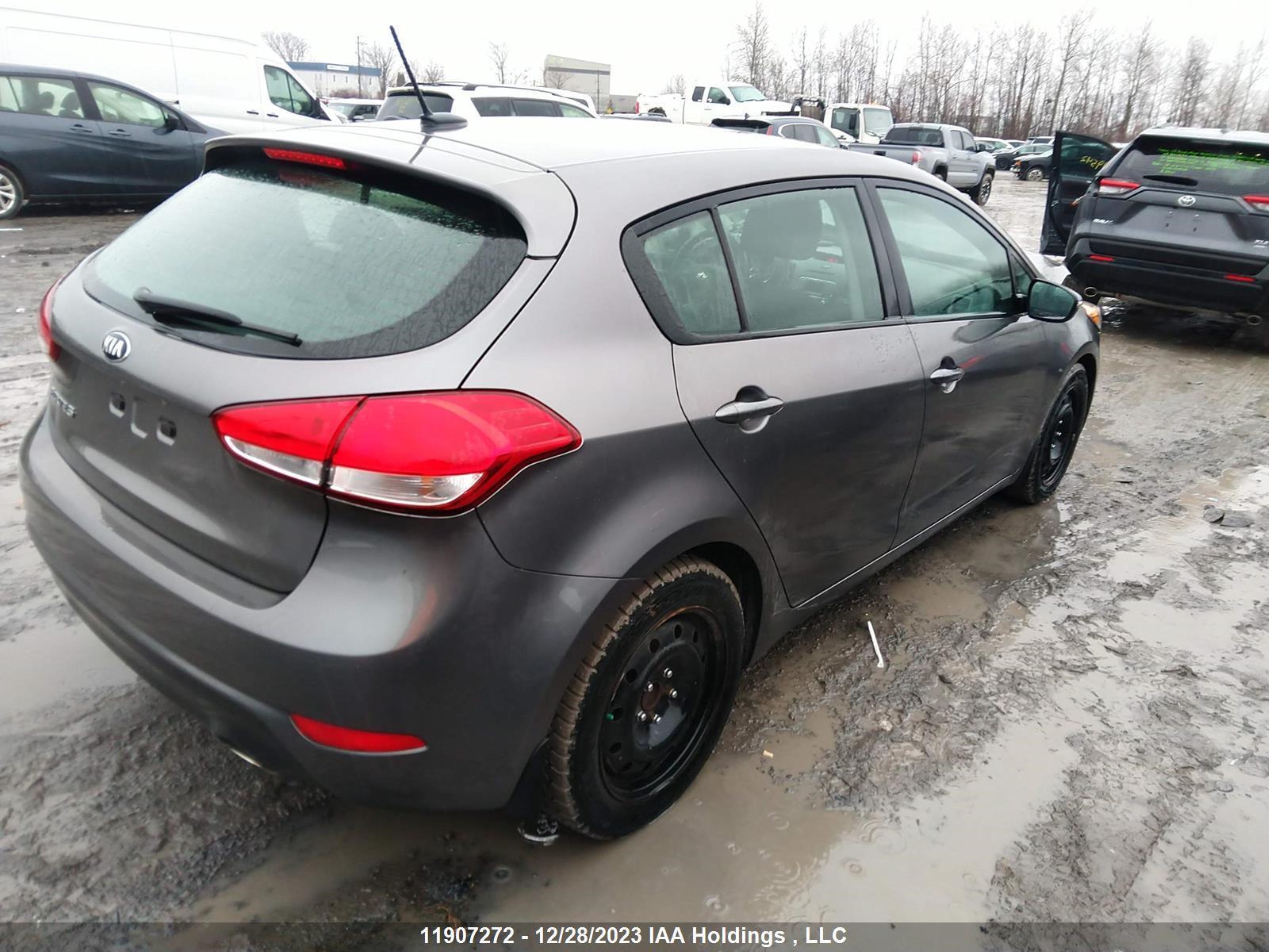 Photo 3 VIN: KNAFK5A87G5448686 - KIA FORTE 