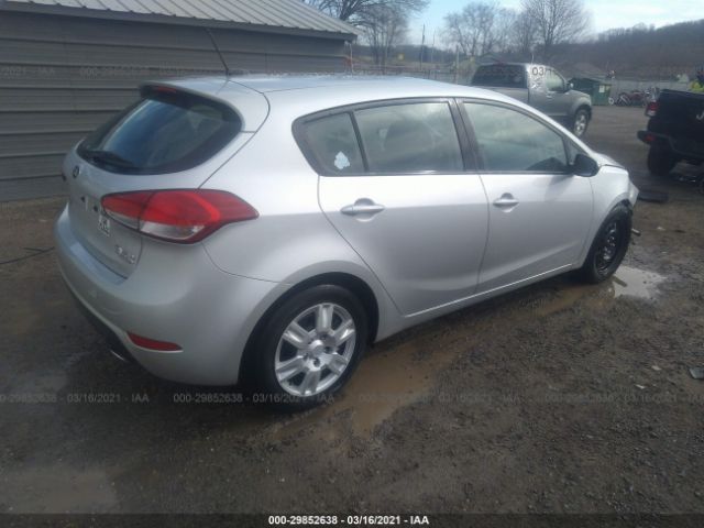 Photo 3 VIN: KNAFK5A87G5644949 - KIA FORTE 5-DOOR 