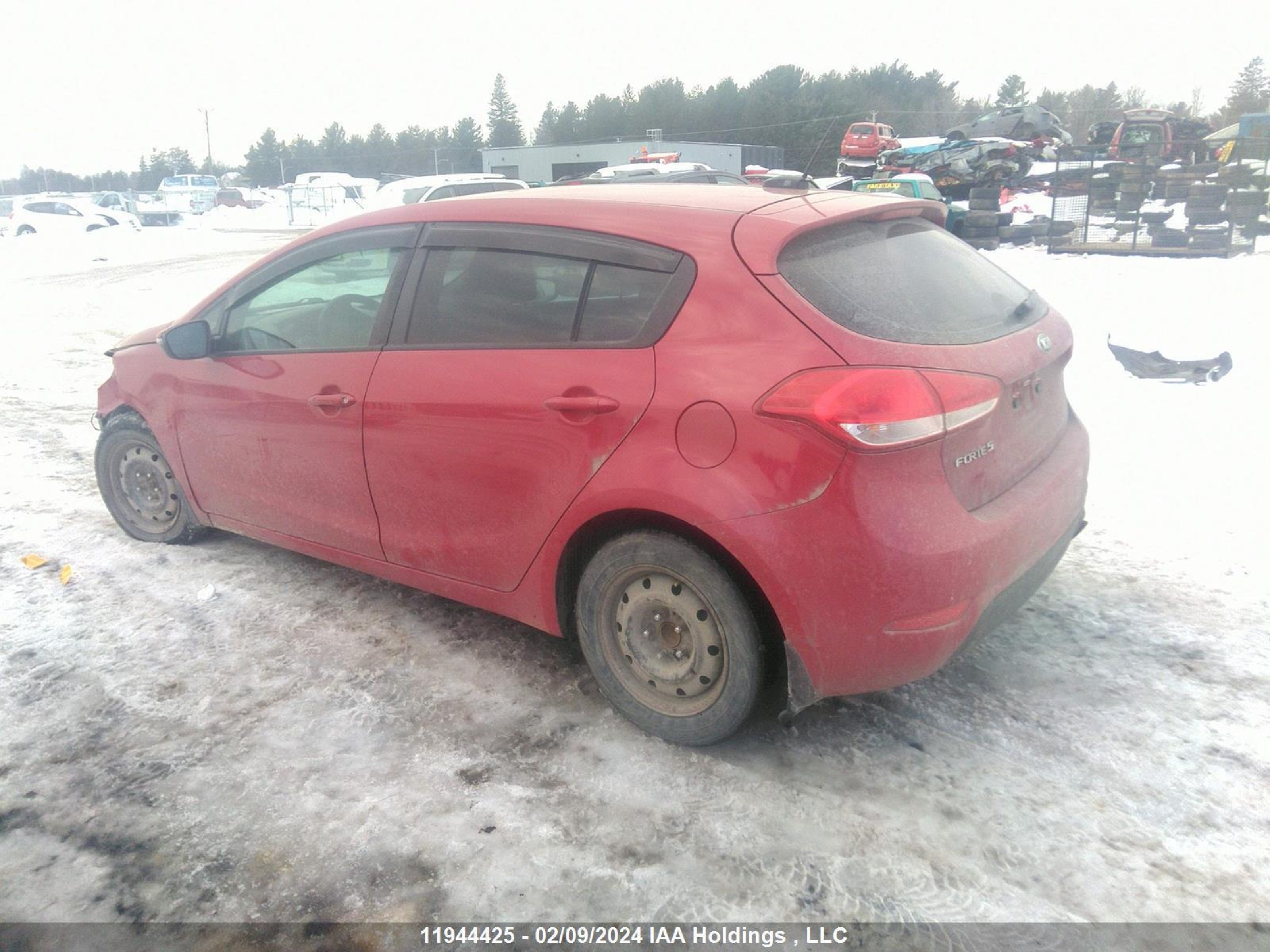 Photo 2 VIN: KNAFK5A87H5682733 - KIA FORTE 