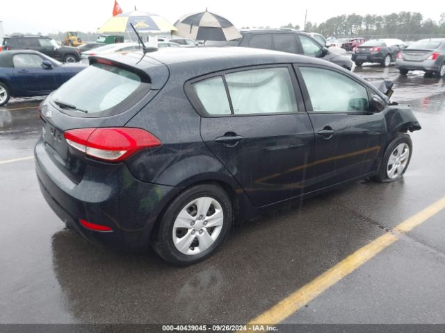 Photo 3 VIN: KNAFK5A87H5700244 - KIA FORTE 