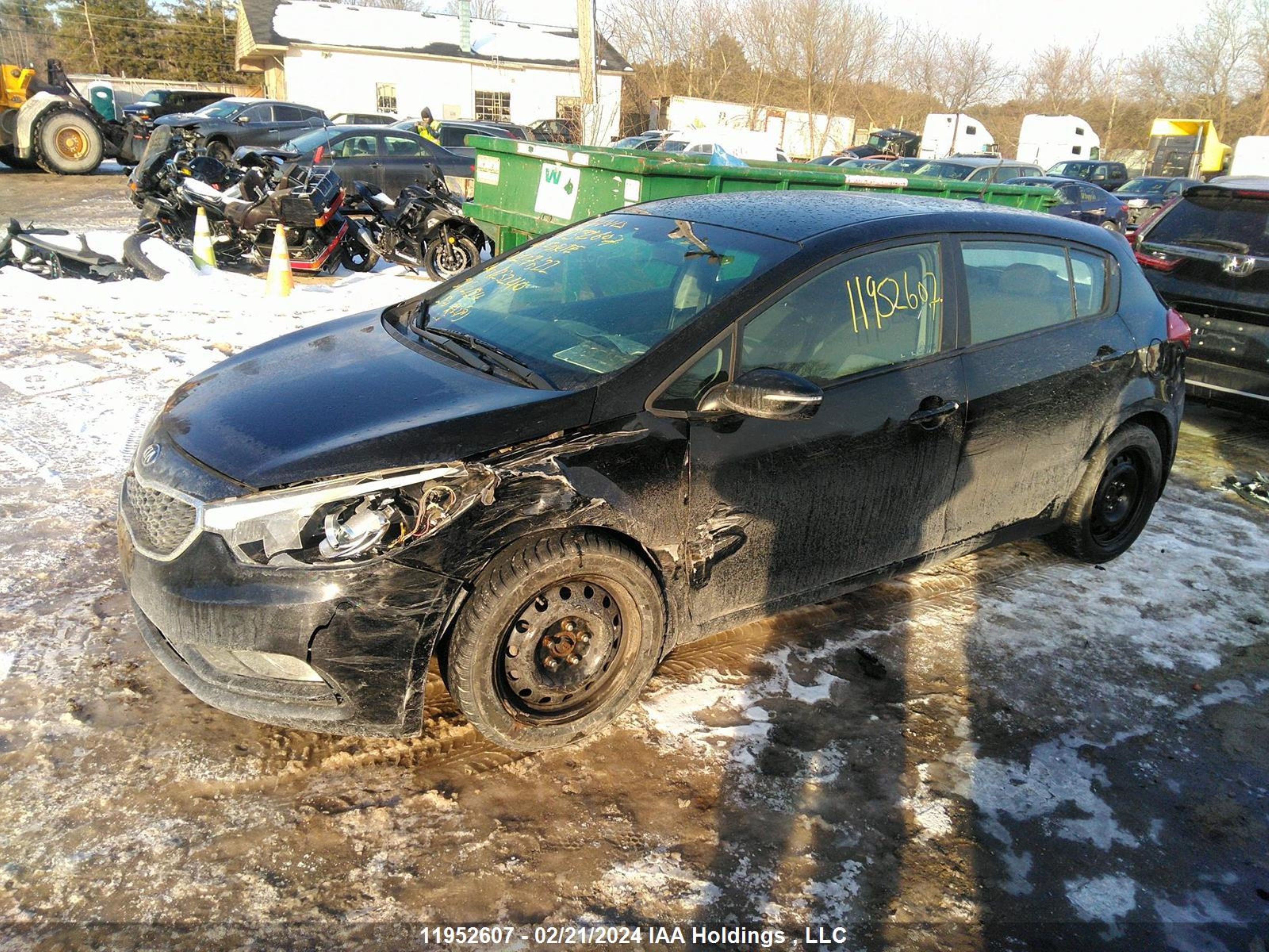 Photo 1 VIN: KNAFK5A88E5207622 - KIA FORTE 