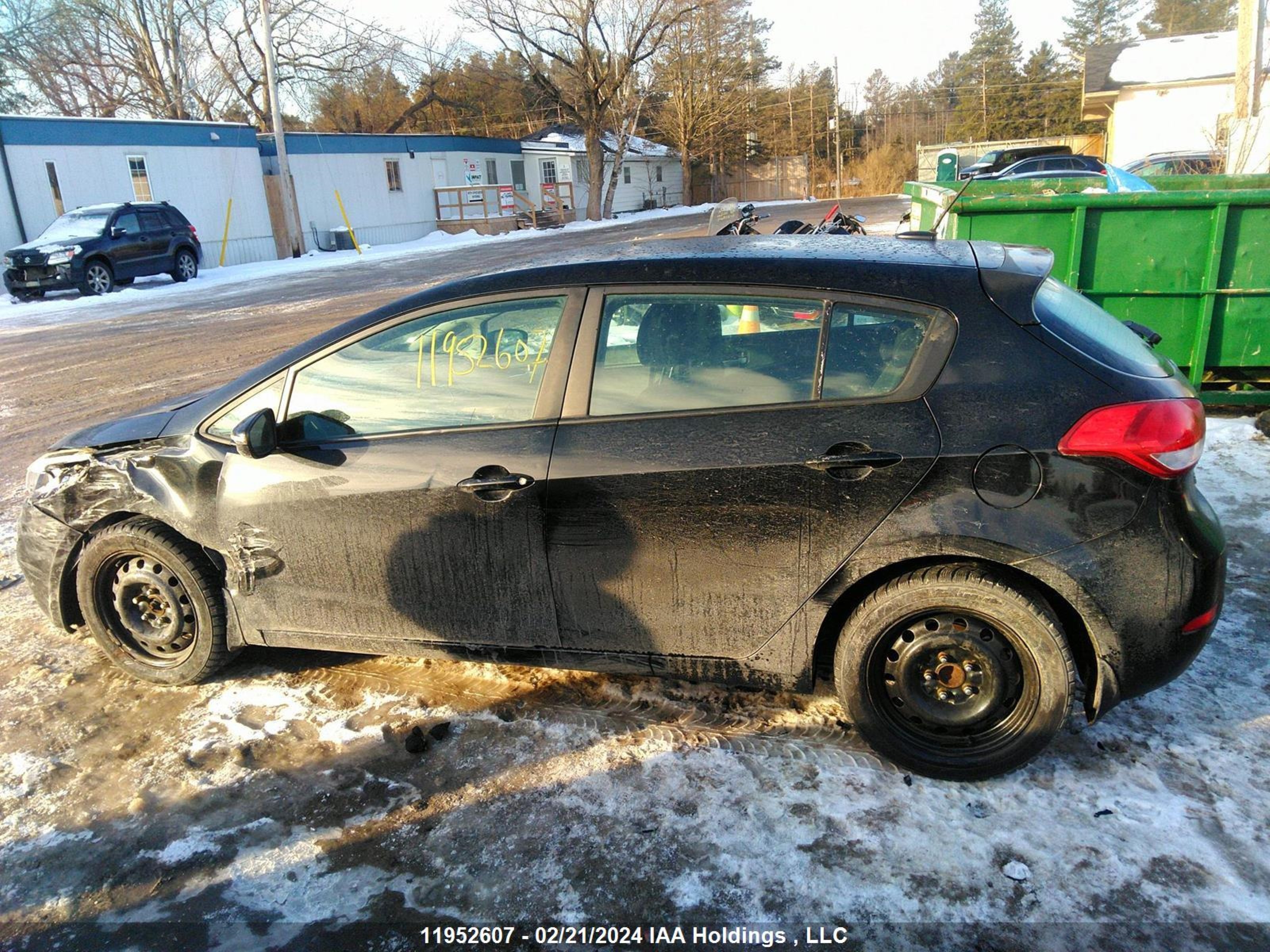 Photo 14 VIN: KNAFK5A88E5207622 - KIA FORTE 