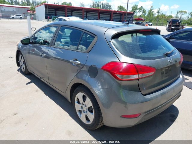 Photo 2 VIN: KNAFK5A88G5589492 - KIA FORTE 