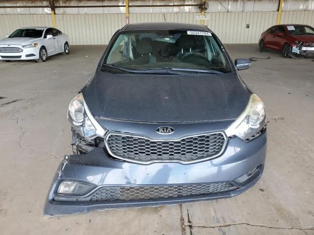 Photo 4 VIN: KNAFK5A88G5648377 - KIA FORTE LX 