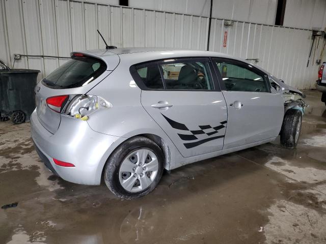 Photo 2 VIN: KNAFK5A88H5679338 - KIA FORTE LX 