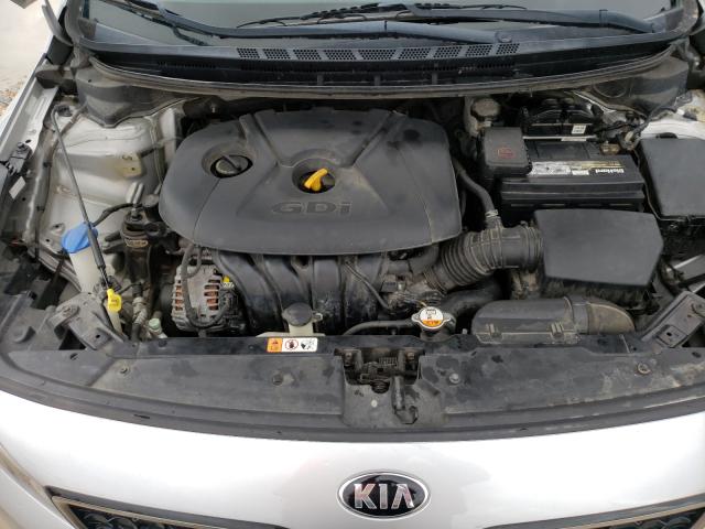 Photo 6 VIN: KNAFK5A88H5697872 - KIA FORTE5 