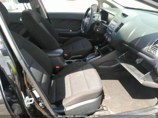 Photo 4 VIN: KNAFK5A88J5773001 - KIA FORTE5 