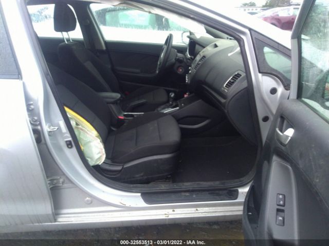 Photo 4 VIN: KNAFK5A88J5773614 - KIA FORTE5 