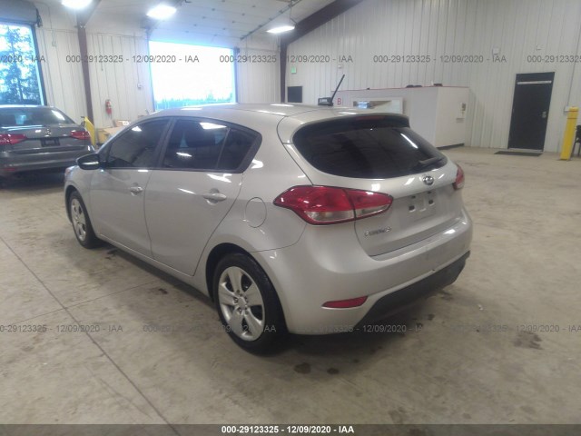 Photo 2 VIN: KNAFK5A89G5527115 - KIA FORTE 5-DOOR 