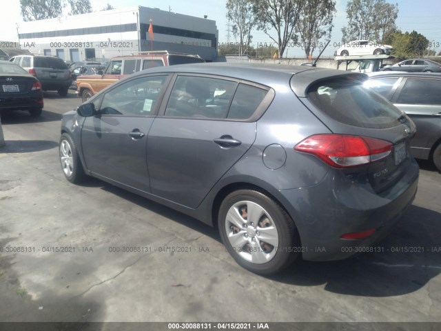 Photo 2 VIN: KNAFK5A89G5597763 - KIA FORTE 5-DOOR 