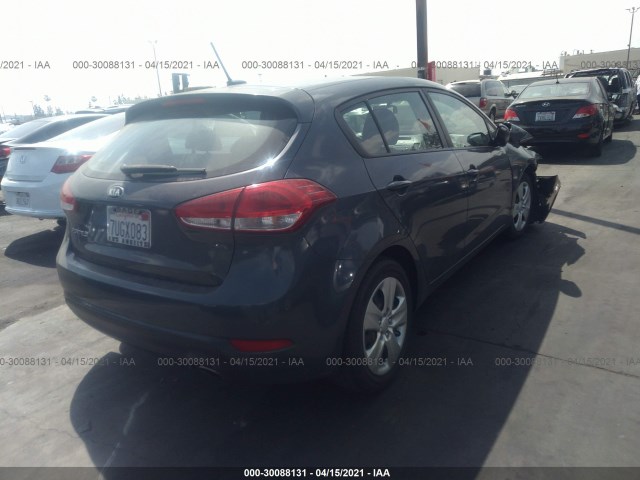 Photo 3 VIN: KNAFK5A89G5597763 - KIA FORTE 5-DOOR 