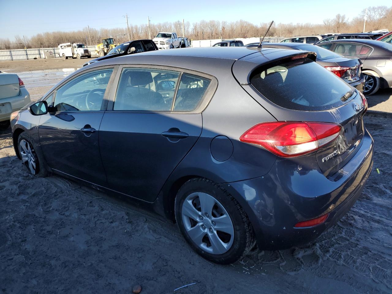 Photo 1 VIN: KNAFK5A89G5653717 - KIA FORTE 